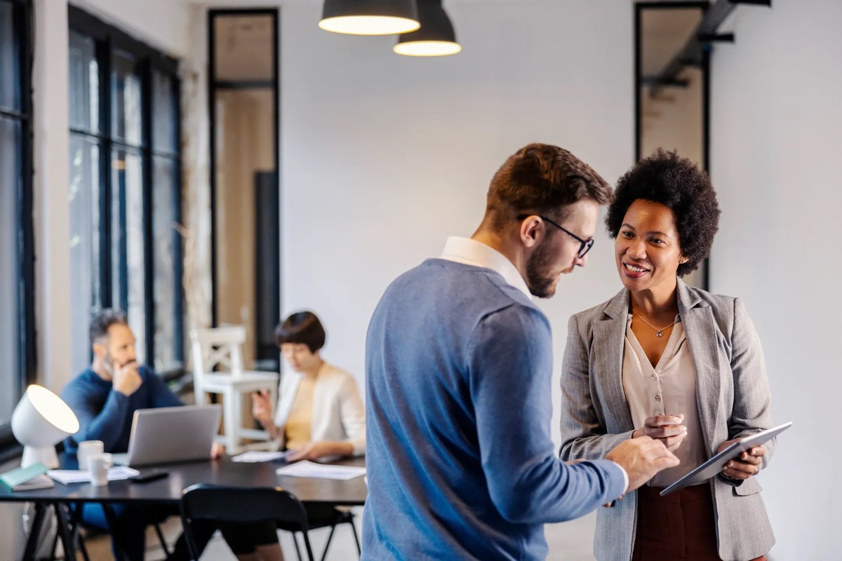 Expert guiding a client through the consultation process